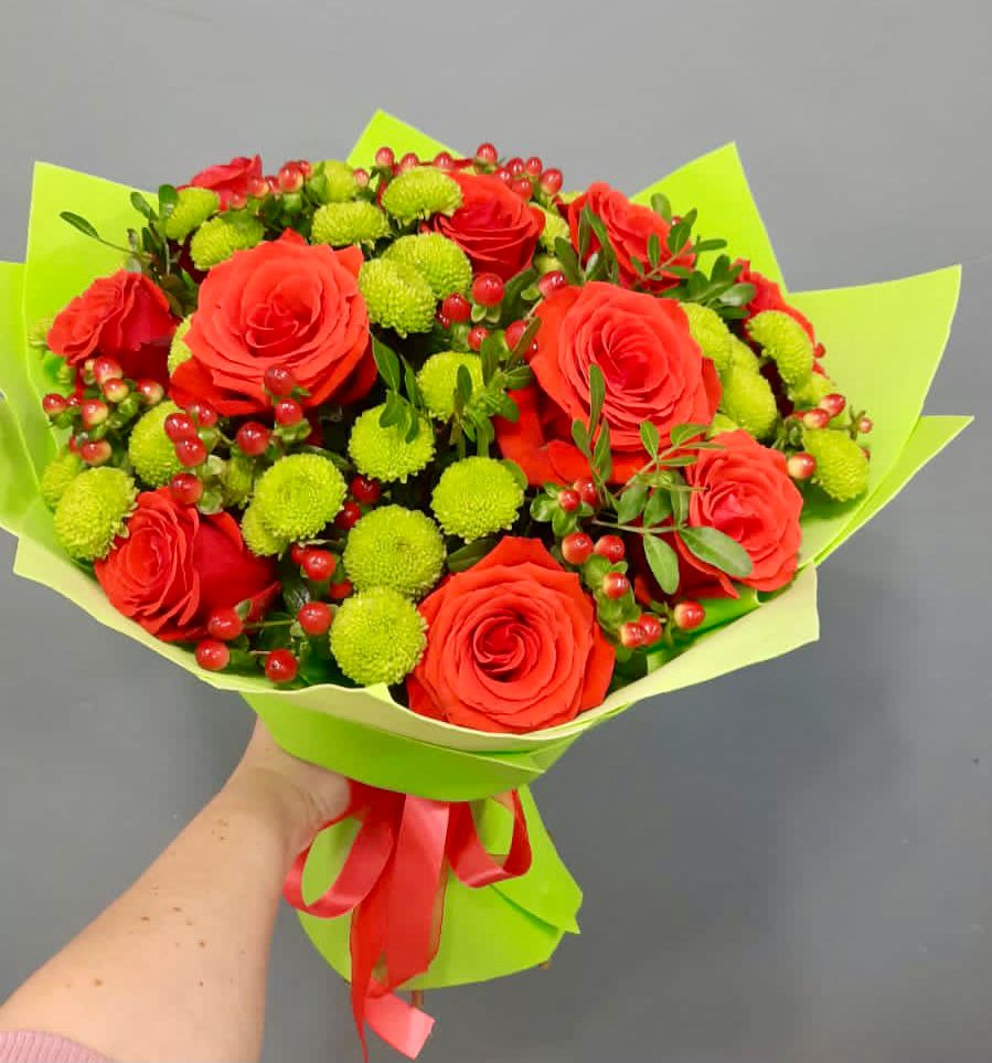 Букет цветов из: Хризантемы и Розы во Власово