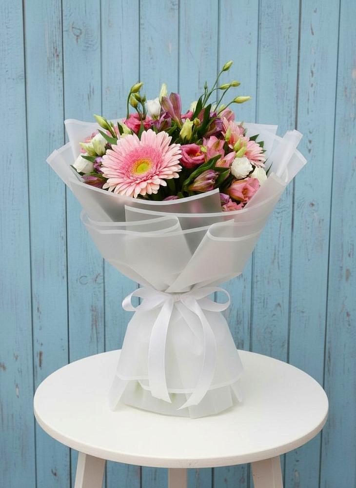 Букет цветов из: Герберы, Альстромерии и Лизиантусы во Власово