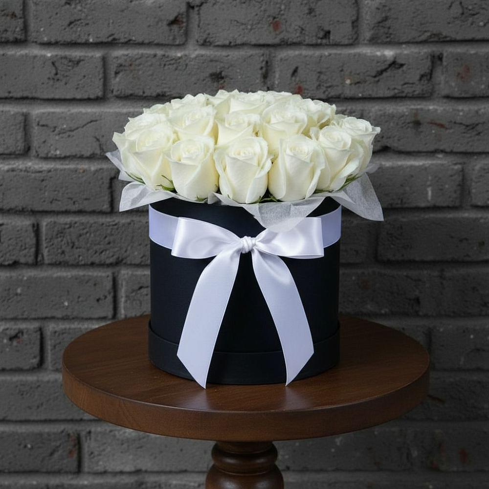 Цветочная композиция из Розы в шляпной коробке во Власово