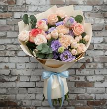 Букет цветов из:  Розы, Лизиантусы и Гвоздики во Власово