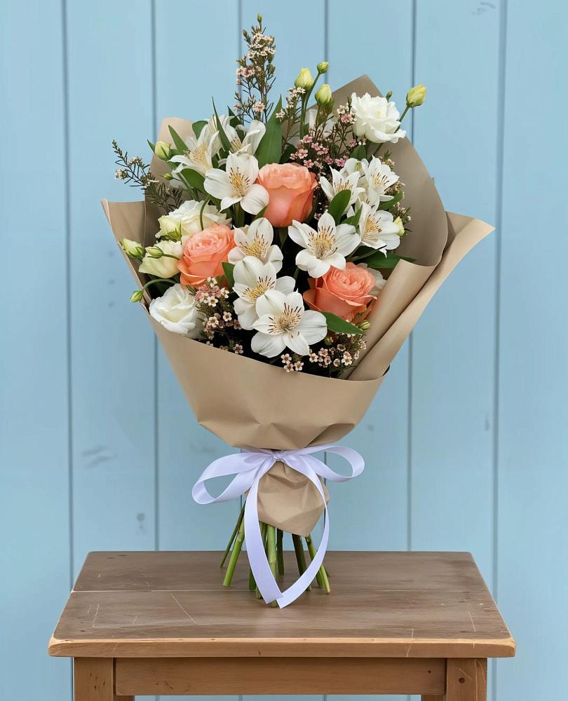 Букет цветов из: Альстромерии, Лизиантусы, Розы и Хризантемы во Власово