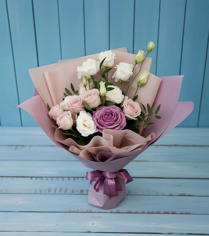 Букет цветов из: Розы и Лизиантусы во Власово